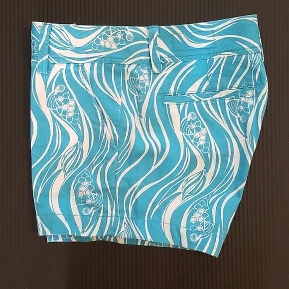 Lilly Pulitzer Callahan shorts  - Picture 3 of 6